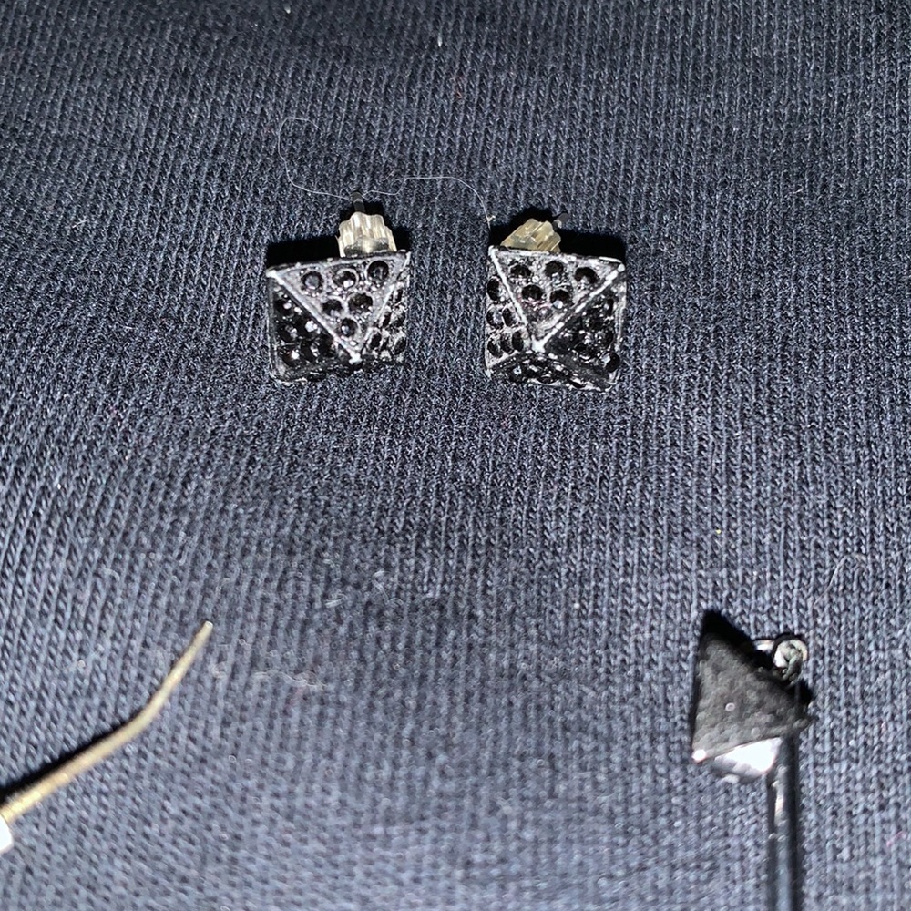 Earring Bundle - Picture 3 of 4